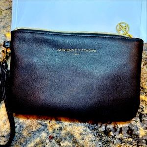 💎ADRIENNE VITTADINI💎BATTERY BANK LEATHER CLUTCH Black
